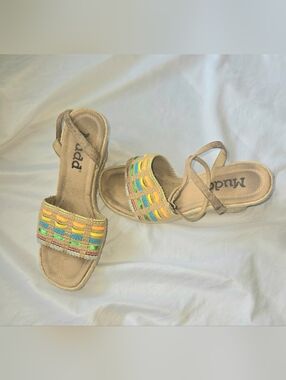 Mudd Y2k Women's Tan Sandals with Multicolor Woven Straps Size 7.5 Ankle Strap